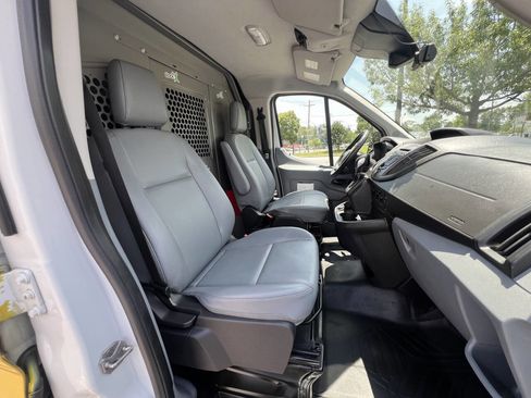 Used 2019 Ford Transit 250 130 Low Roof image 10
