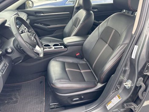 Used 2025 Nissan Altima 2.5 SR image 13