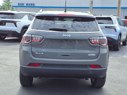 Used 2024 Jeep Compass Latitude AWD/4WD image 13