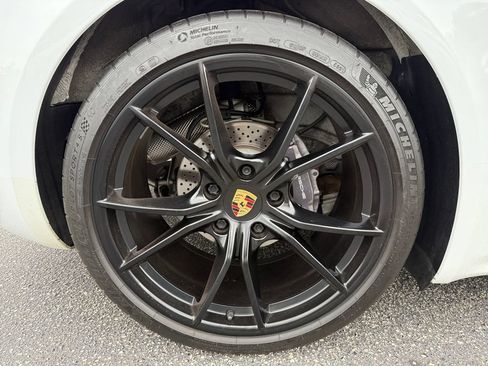 Used 2019 Porsche 718 Cayman RWD image 18