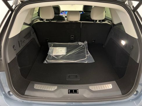 New 2026 Lincoln Nautilus Premier image 36