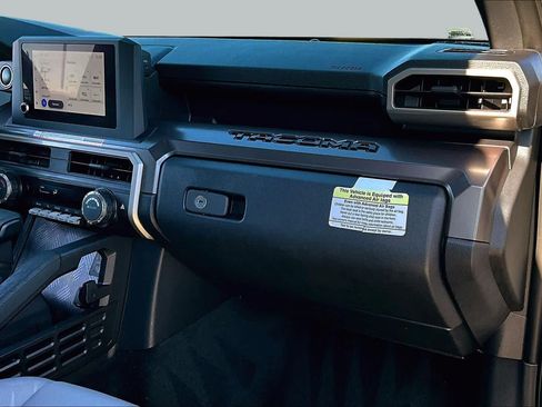 Used 2025 Toyota Tacoma SR5 RWD image 17