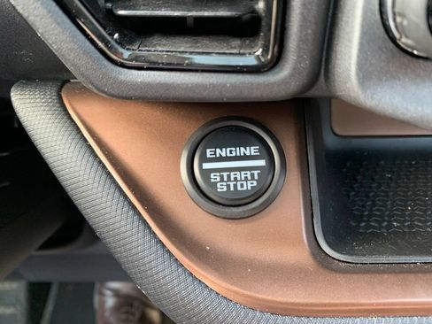 Certified 2024 Ford Bronco Sport Badlands w/ Premium Package AWD/4WD image 45