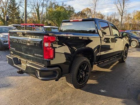 Used 2022 Chevrolet Silverado 1500 Custom AWD/4WD image 5