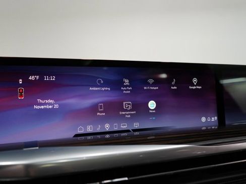 Used 2025 Cadillac Escalade Premium Luxury image 24