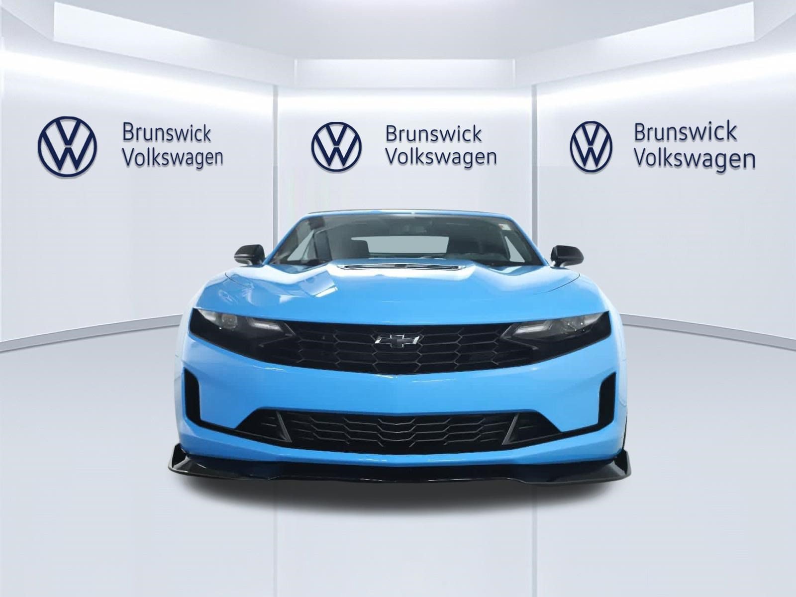 Used 2022 Chevrolet Camaro LT RWD image 5