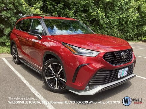 Used 2021 Toyota Highlander XSE AWD/4WD image 1