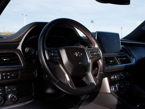 Used 2023 Chevrolet Suburban RST w/ Luxury Package image 20