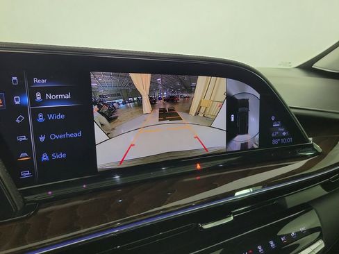 Certified 2022 Cadillac Escalade ESV Premium Luxury Platinum AWD/4WD image 27