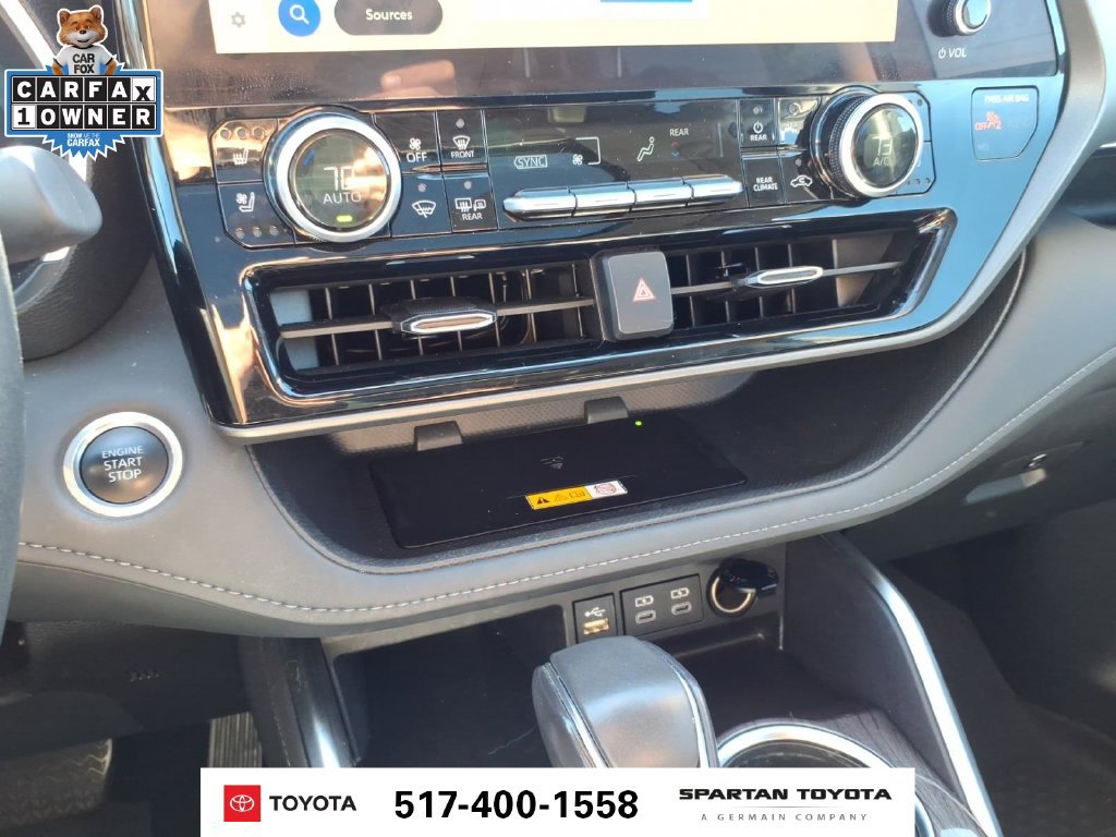 Used 2024 Toyota Highlander Limited AWD/4WD image 23