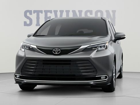 New 2026 Toyota Sienna Limited FWD image 18