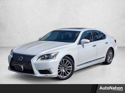 Used 2017 Lexus LS 460 w/ Comfort Package RWD image 1