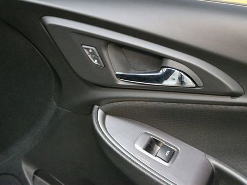 Used 2018 Chevrolet Malibu LS FWD image 9
