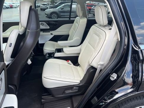 Certified 2024 Lincoln Aviator Black Label w/ Dynamic Handling Package AWD/4WD image 30