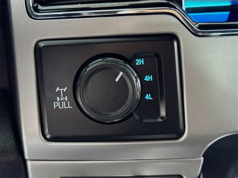 Used 2022 Ford F350 Lariat w/ Tremor Off-Road Package image 25