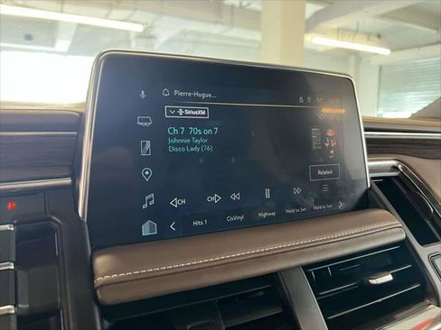 Used 2024 Chevrolet Suburban High Country image 28