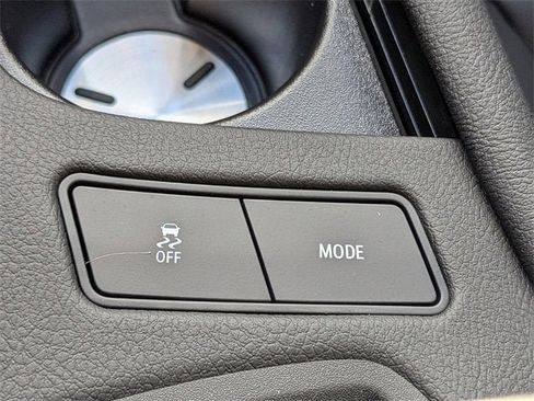 New 2025 Cadillac XT6 Luxury image 37