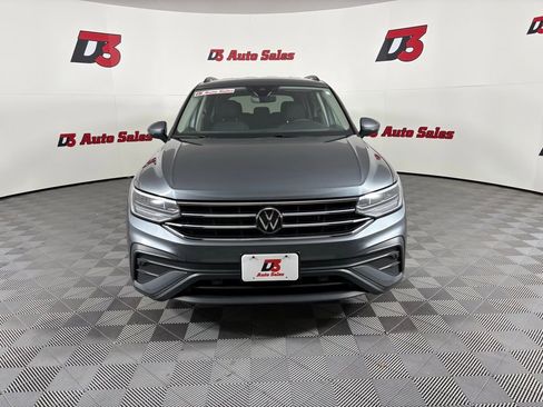 Used 2024 Volkswagen Tiguan S image 9