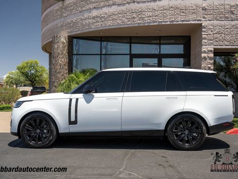 Used 2025 Land Rover Range Rover Long Wheelbase SE AWD/4WD image 5