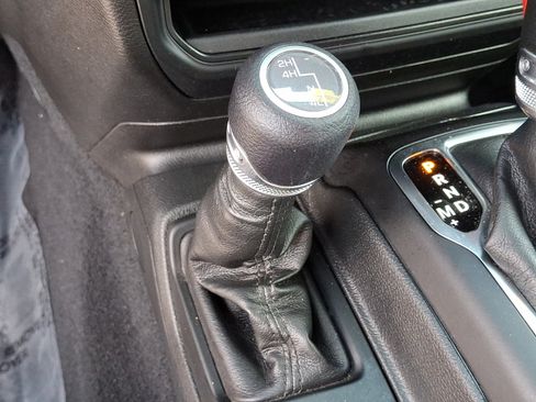 Certified 2023 Jeep Wrangler Unlimited Sport w/ Sun And Sound Package AWD/4WD image 23
