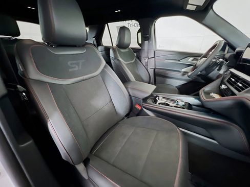 New 2026 Ford Explorer ST w/ Sun And Sound Package image 18