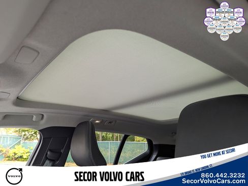 Certified 2023 Volvo XC40 B5 Plus image 19