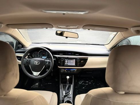 Used 2015 Toyota Corolla LE FWD image 21