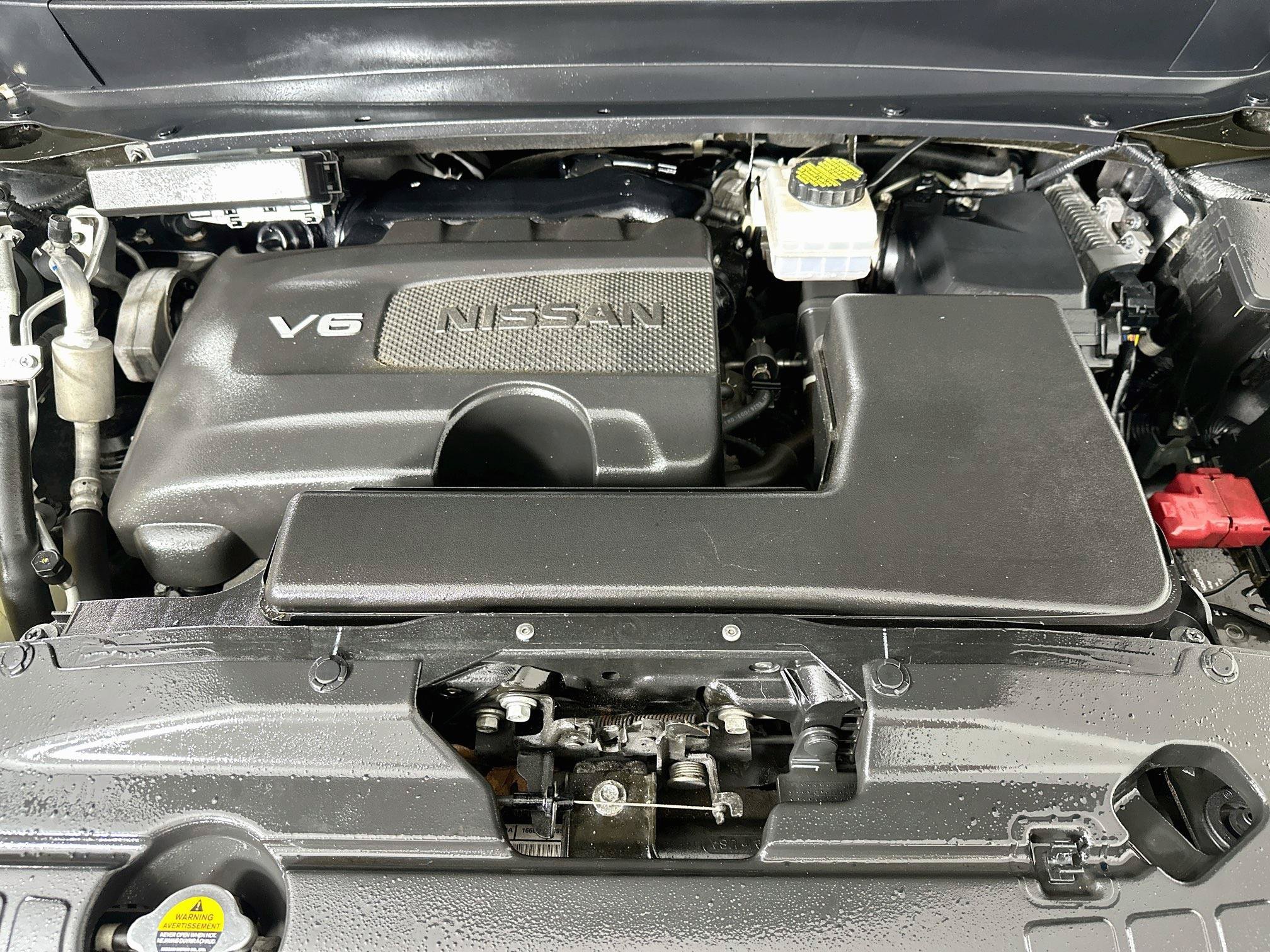 Used 2020 Nissan Pathfinder SL AWD/4WD image 36
