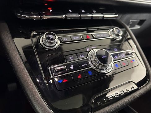 Certified 2022 Lincoln Corsair Reserve w/ Equipment Group 201A image 47