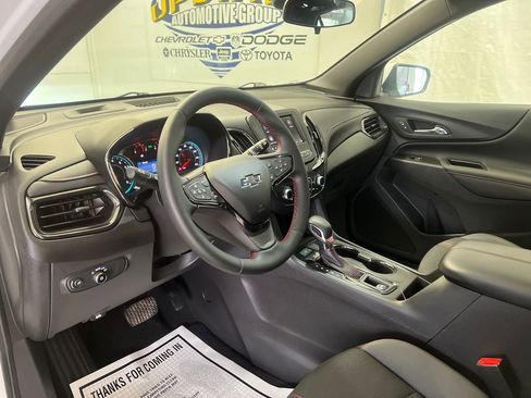 Used 2023 Chevrolet Equinox RS AWD/4WD image 19