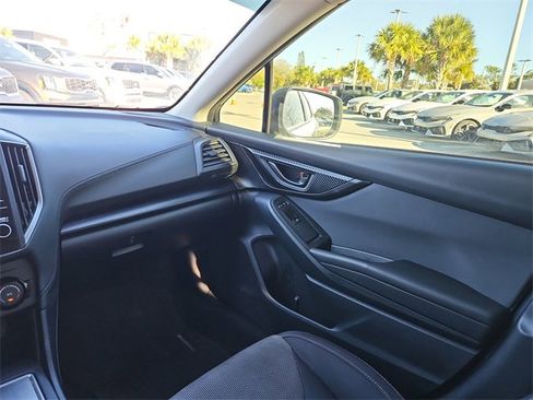 Used 2018 Subaru Crosstrek 2.0i Premium w/ Eyesight System image 10