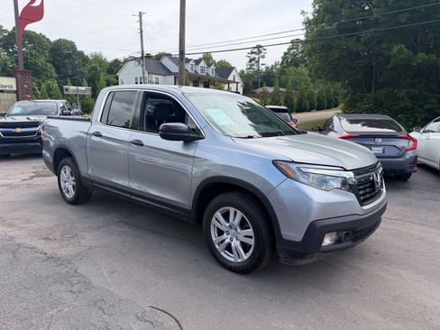 Used 2017 Honda Ridgeline RT image 3