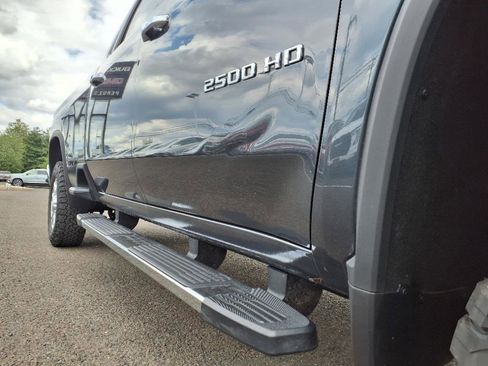 Used 2020 Chevrolet Silverado 2500 LTZ w/ LTZ Plus Package image 10