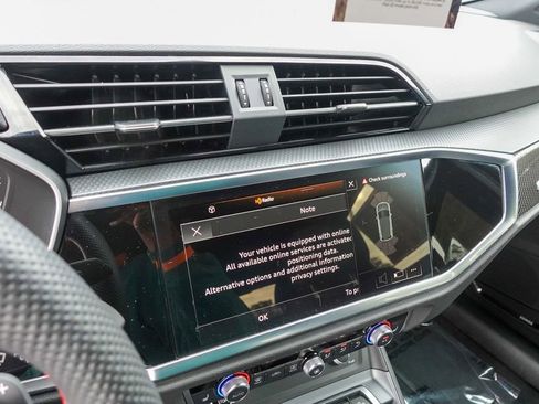 Used 2025 Audi Q3 2.0T Premium Plus w/ Premium Plus Package image 22