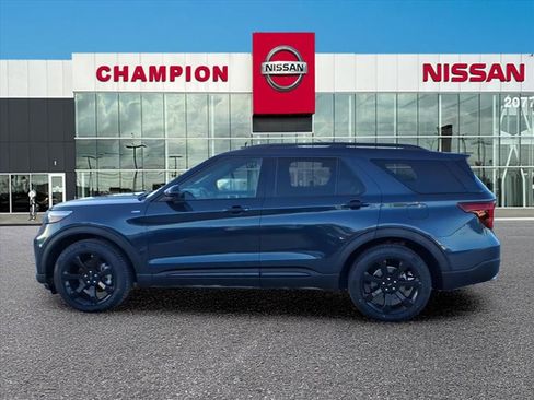 Used 2022 Ford Explorer ST-Line w/ Class IV Trailer Tow Package image 4