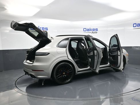 Used 2021 Porsche Cayenne GTS image 56