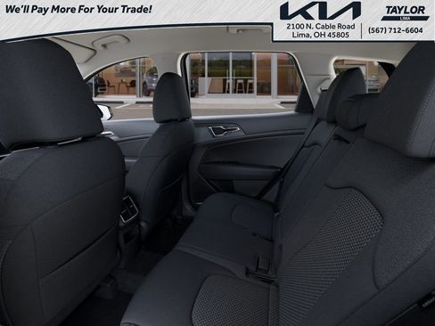 New 2026 Kia Sportage LX FWD image 18