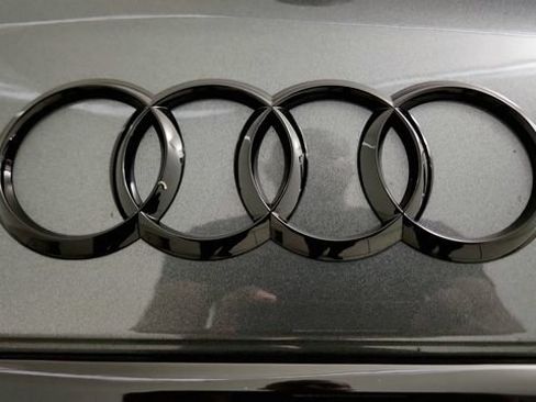 Used 2025 Audi SQ5 Premium Plus AWD/4WD image 34