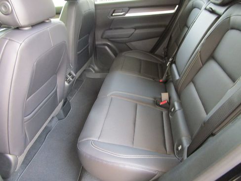 New 2027 GMC Terrain Elevation w/ Elevation Premium Package FWD image 16