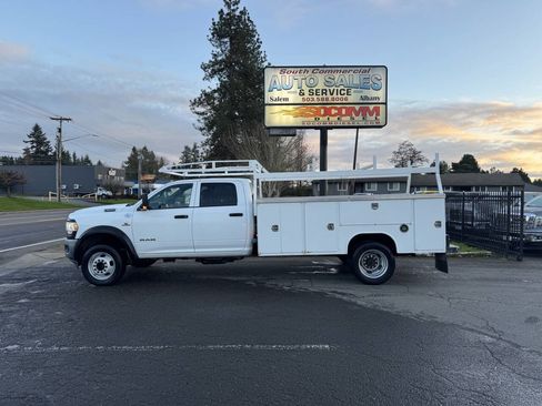 Used 2021 RAM 4500 Tradesman w/ Max Tow Package image 1