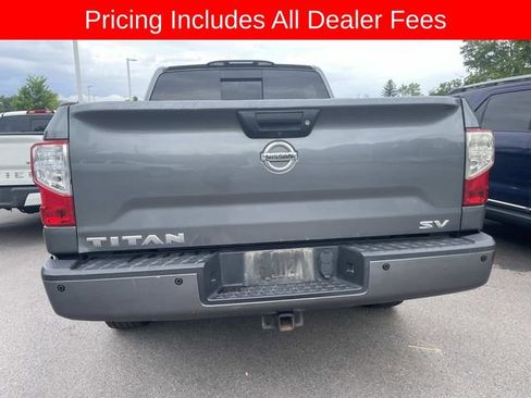 Used 2017 Nissan Titan SV RWD image 7