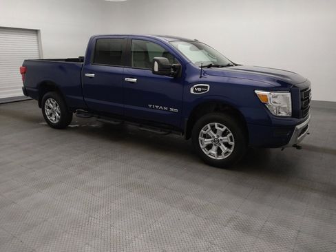 Used 2021 Nissan Titan SV w/ SV Convenience Package AWD/4WD image 11