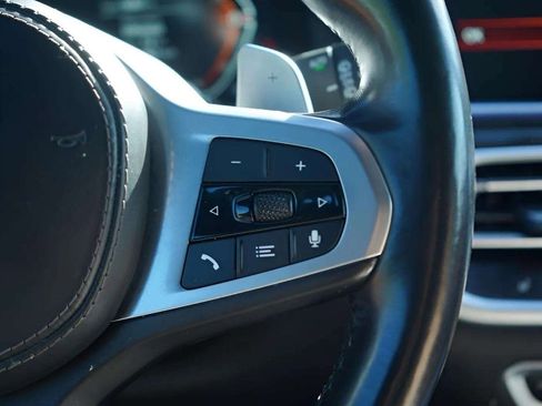 Used 2021 BMW X5 xDrive40i w/ M Sport Package image 42