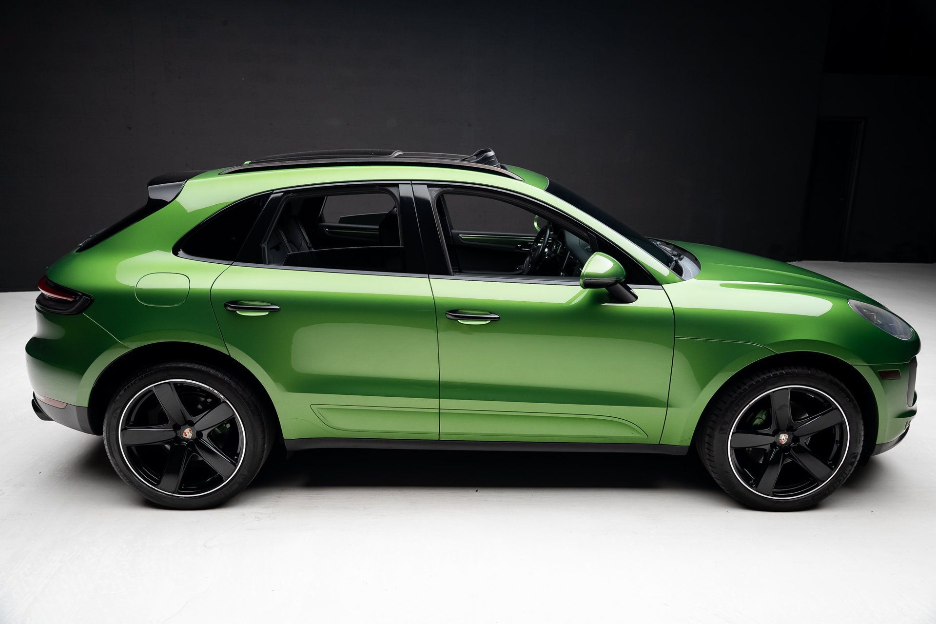 Used 2019 Porsche Macan AWD/4WD image 33
