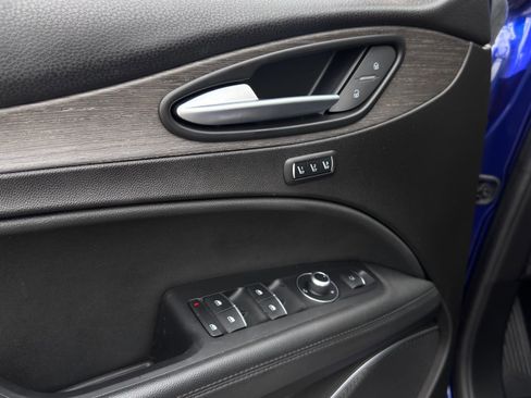 Used 2022 Alfa Romeo Stelvio Ti image 15