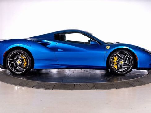 Used 2023 Ferrari F8 Tributo image 12