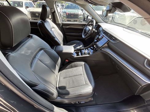 Used 2022 Jeep Grand Cherokee L Limited image 29