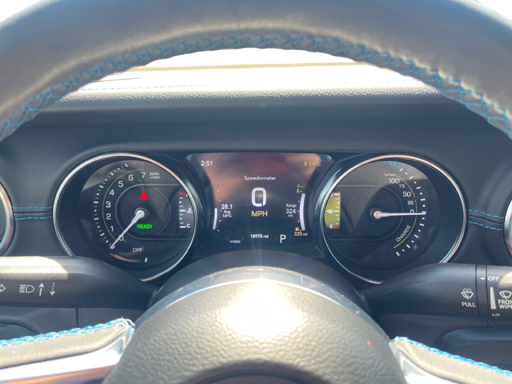 Used 2023 Jeep Wrangler Unlimited Rubicon 4xe AWD/4WD image 23