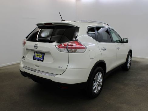 Used 2016 Nissan Rogue SV FWD image 5