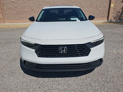 Used 2025 Honda Accord SE image 2